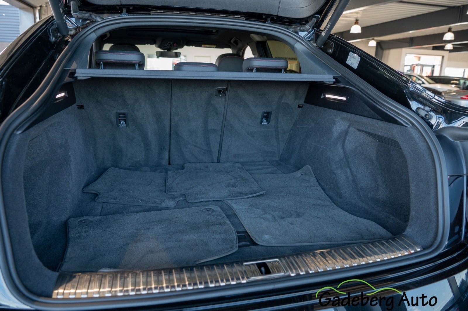 Sort Audi Q8 e-tron fra 2024