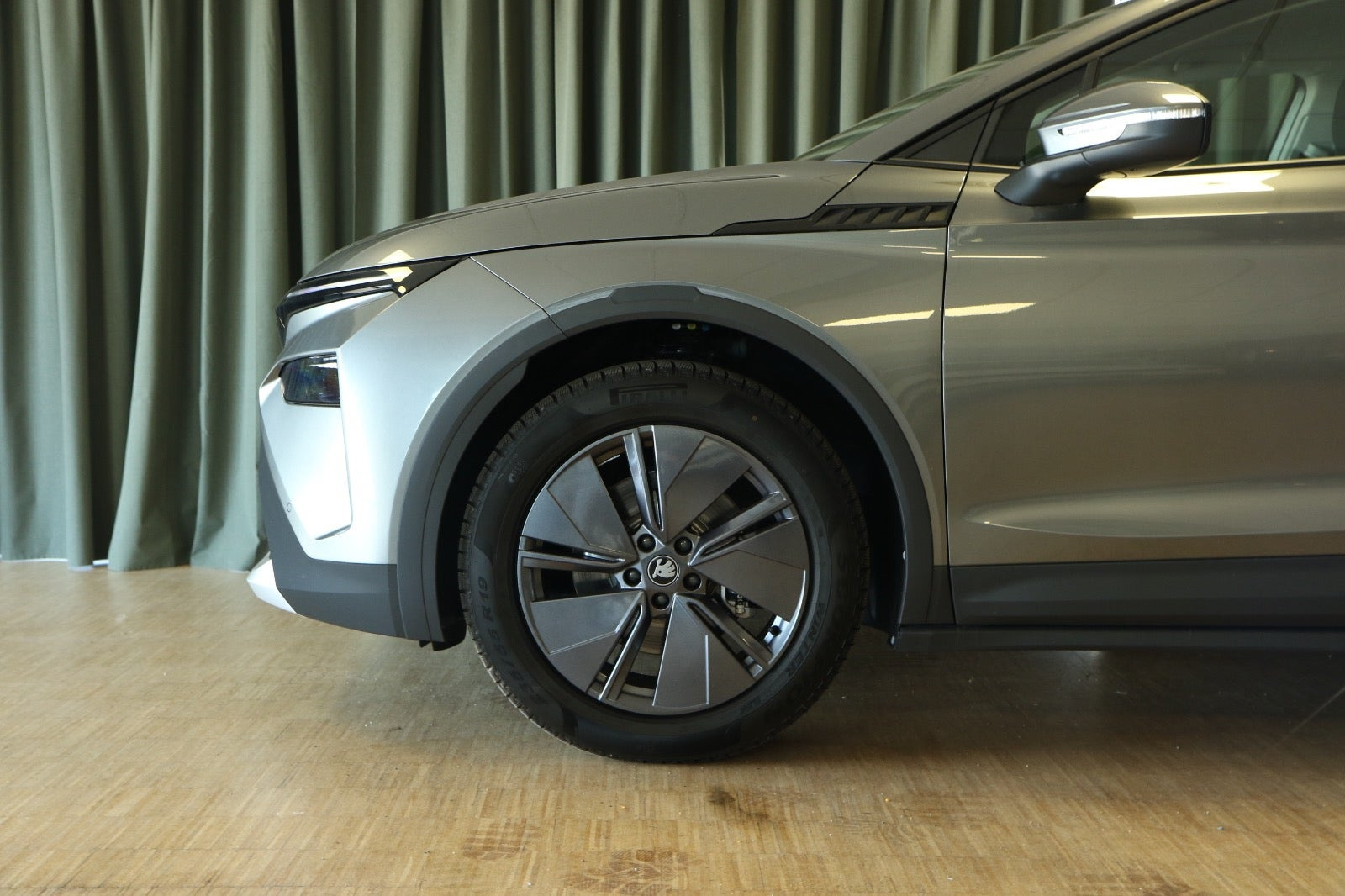 Grå Skoda Elroq fra 2025