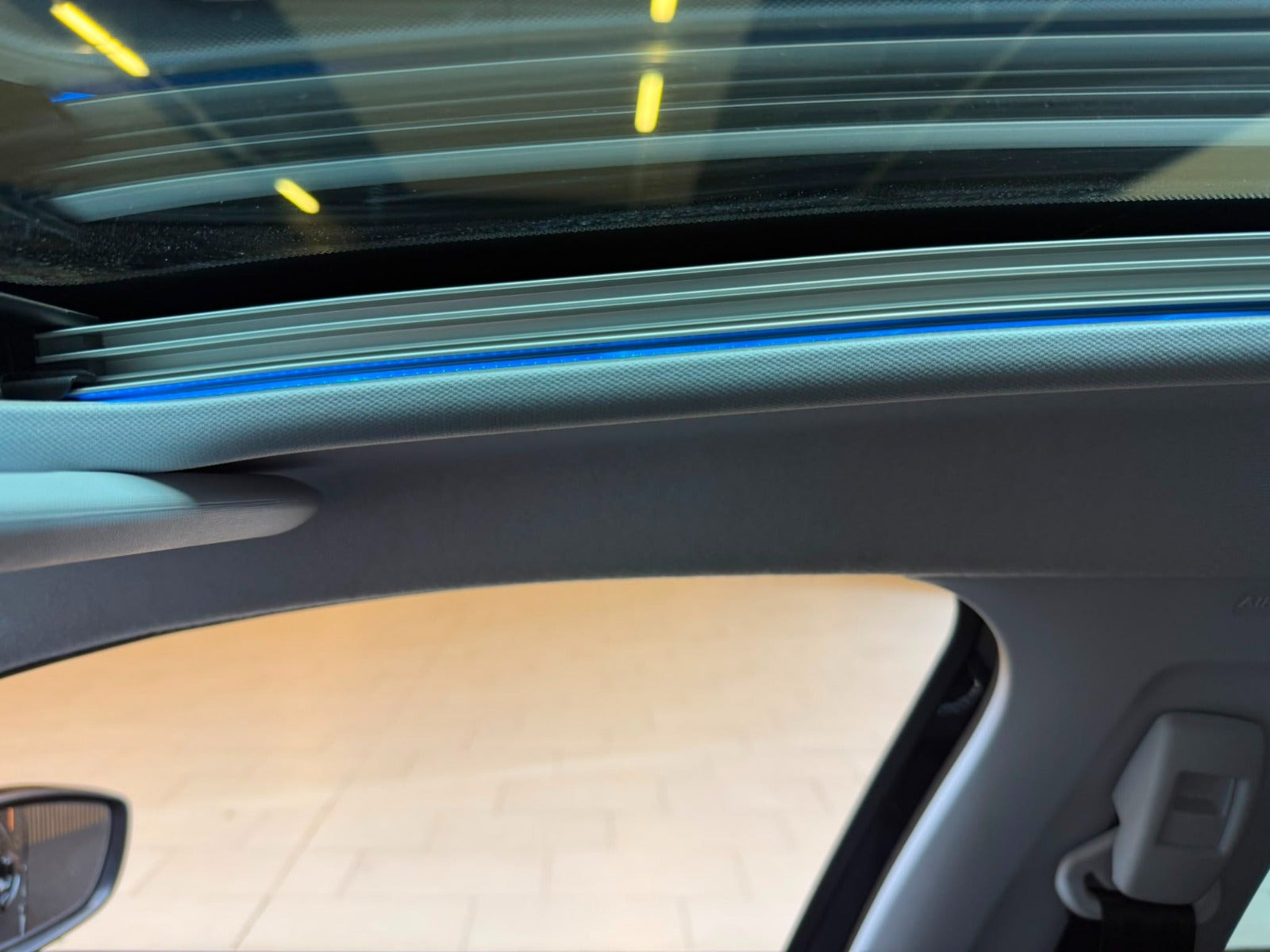 Sort Peugeot 208 fra 2015