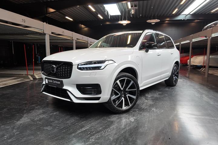 Hvid Volvo XC90 fra 2023