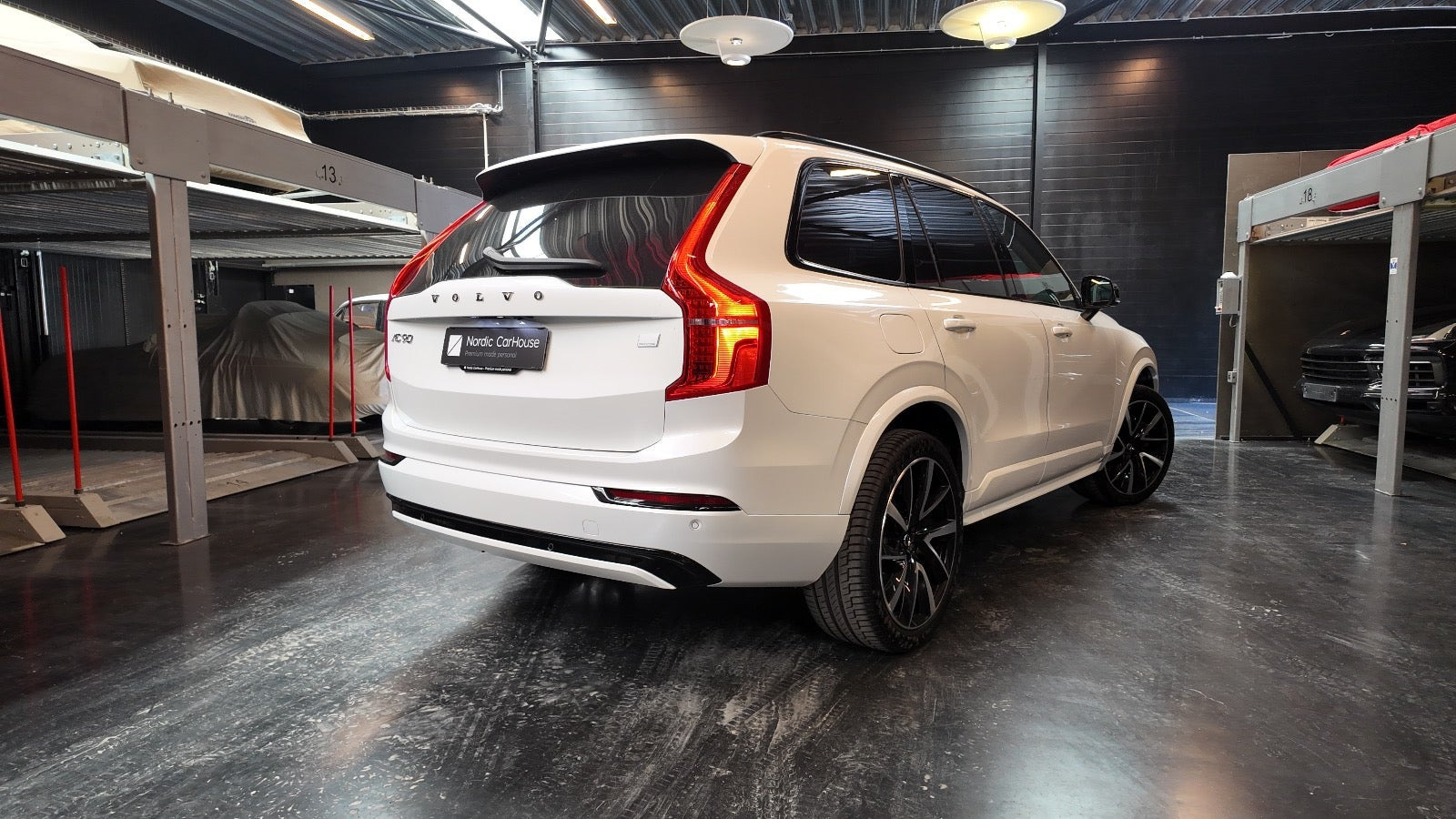 Hvid Volvo XC90 fra 2023