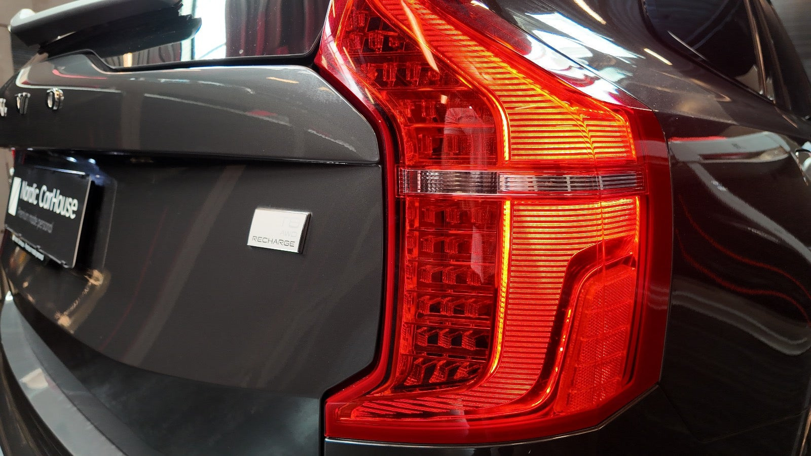Sort Volvo XC90 fra 2023