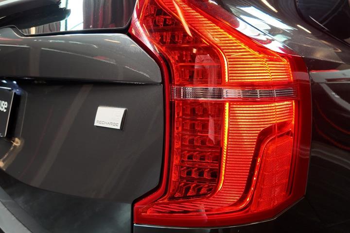 Sort Volvo XC90 fra 2023