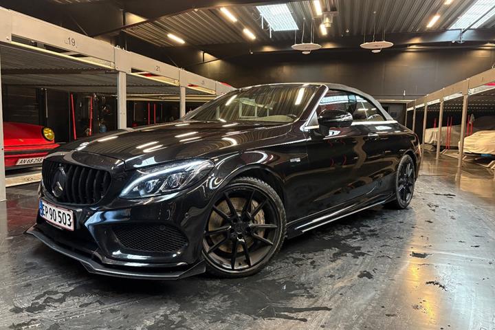 Sort Mercedes C43 fra 2018