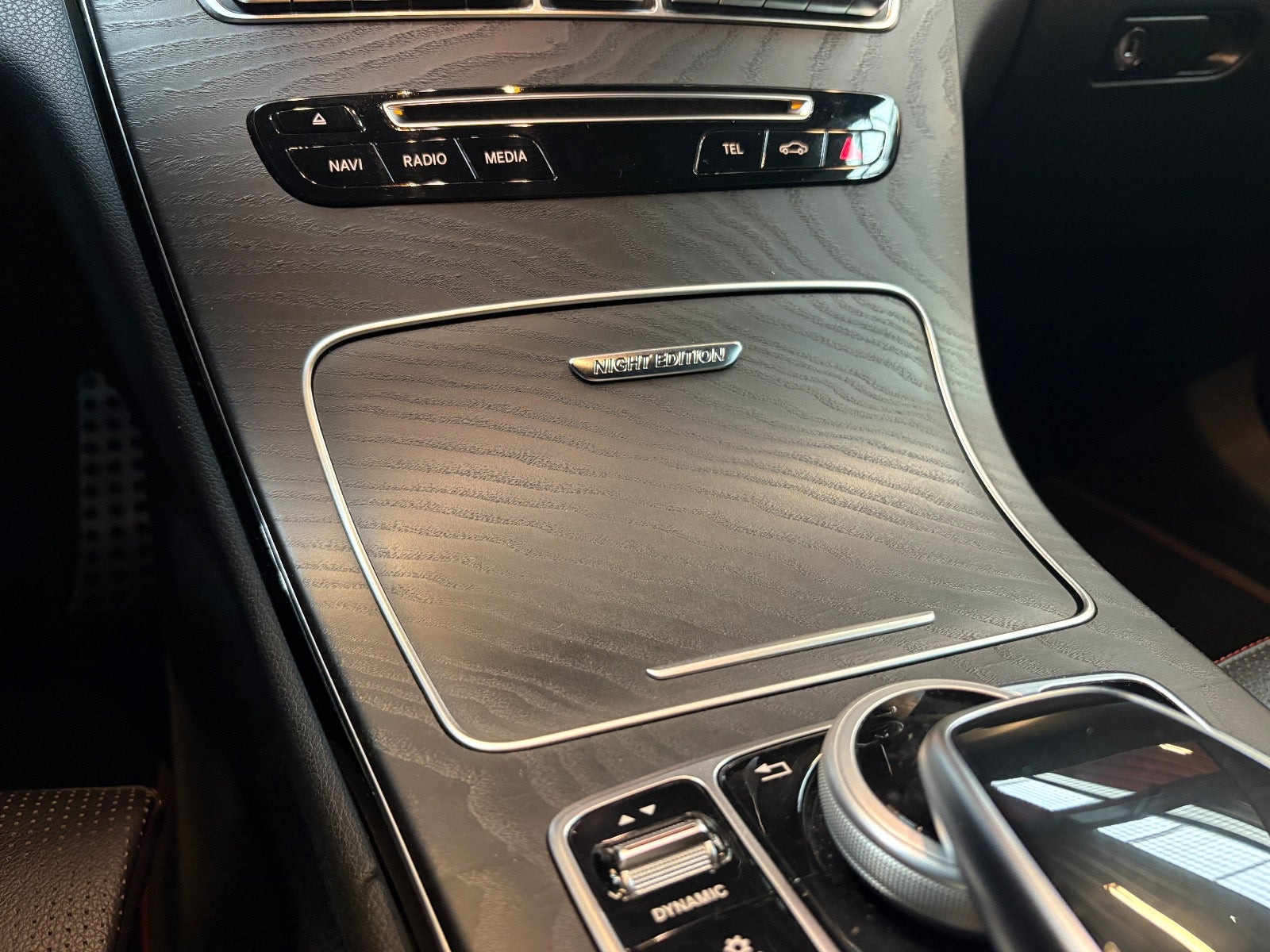 Sort Mercedes C43 fra 2018