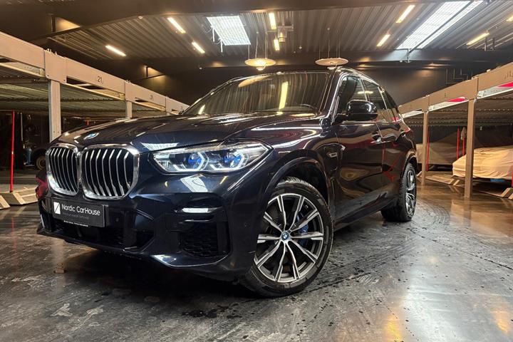 Sort BMW X5 fra 2022