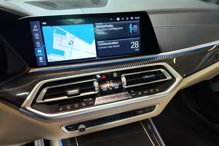 Sort BMW X5 fra 2022