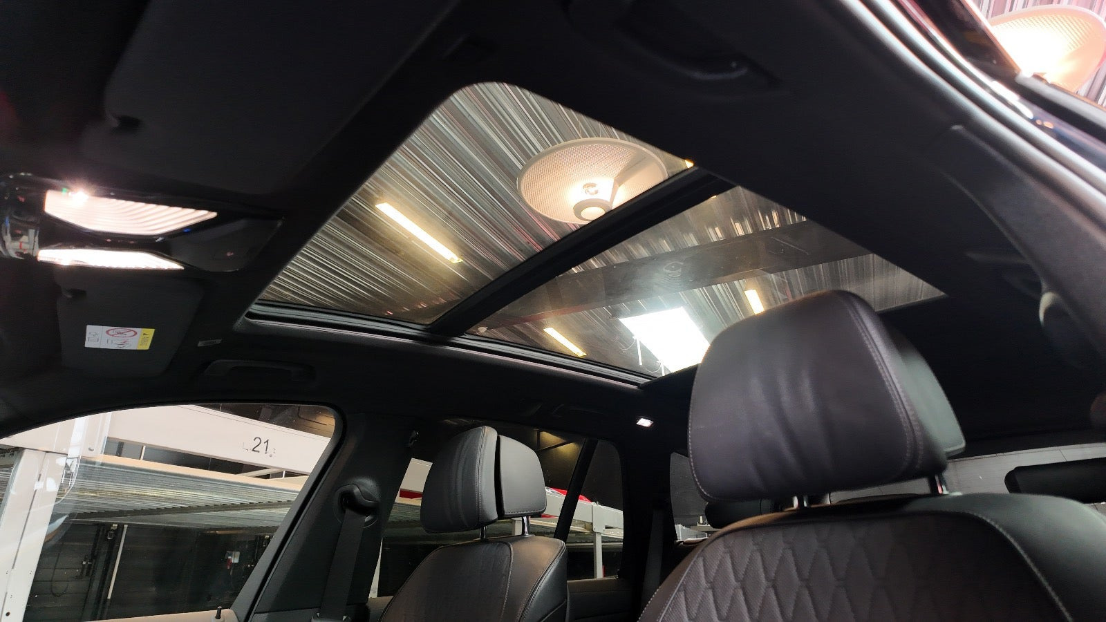 Blå BMW X5 fra 2021