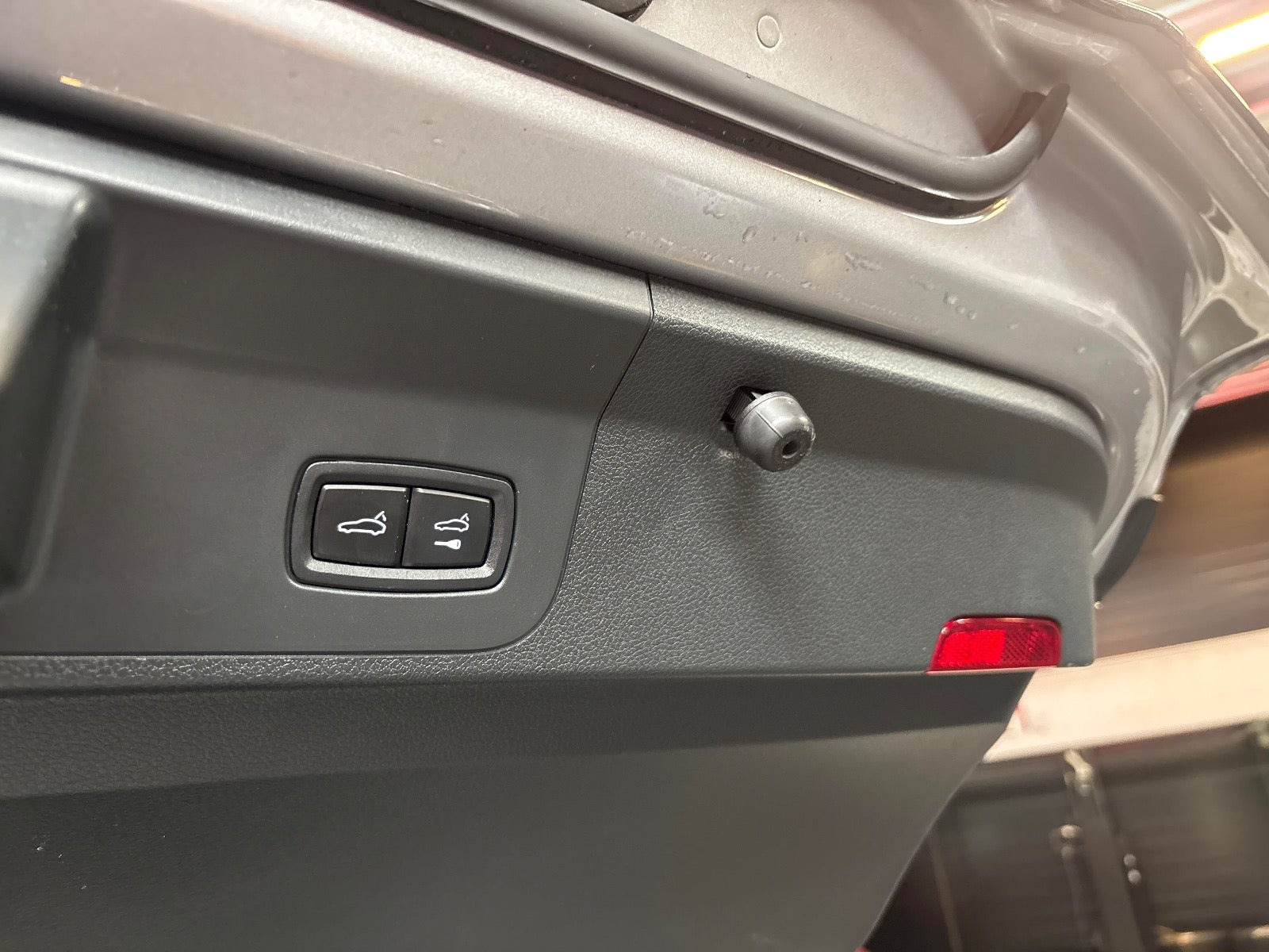 Sort Porsche Panamera 4 fra 2023