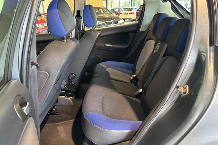 undefined Peugeot 206 fra 2007