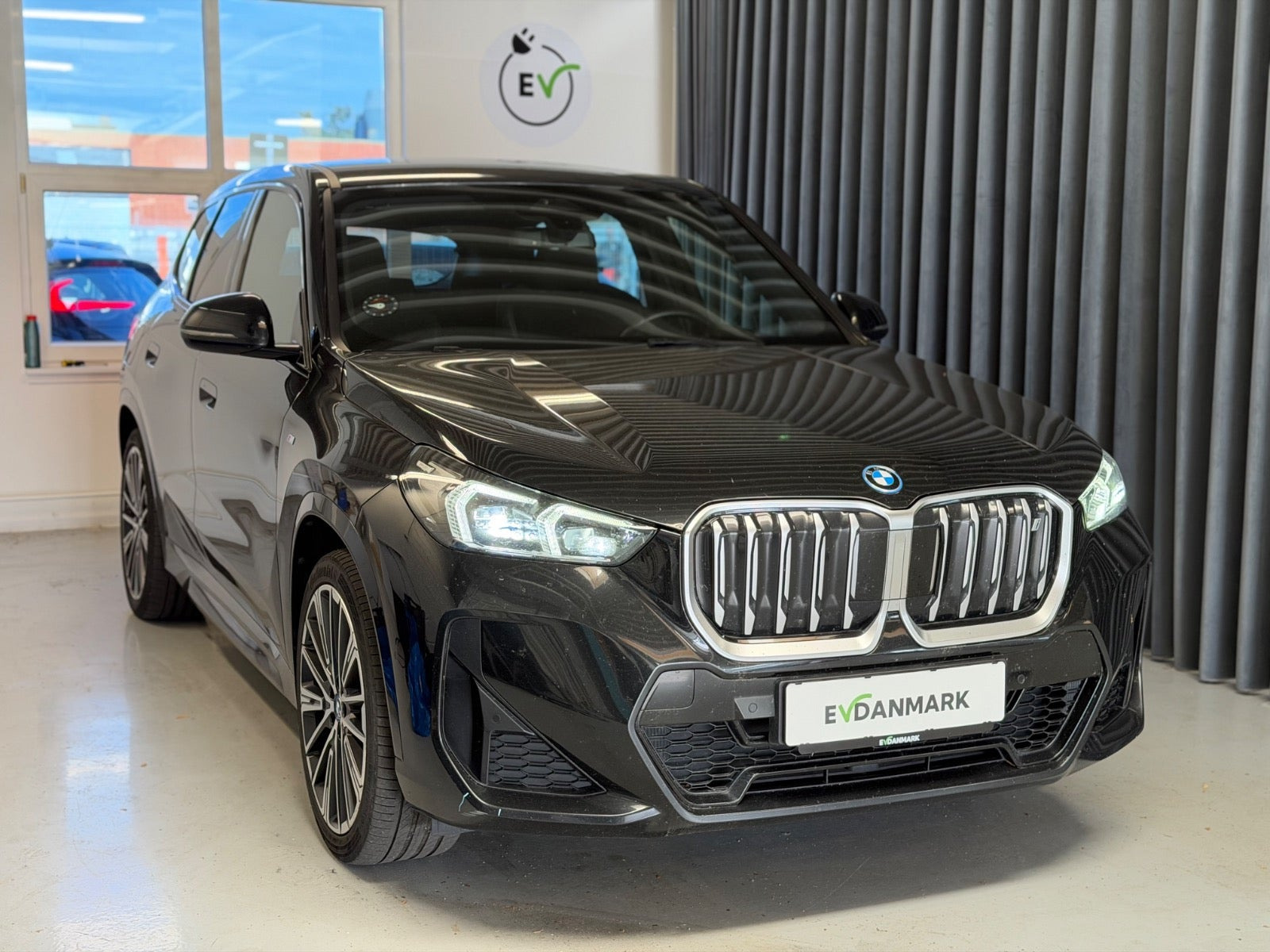 BMW iX1 xDrive30 M-Sport