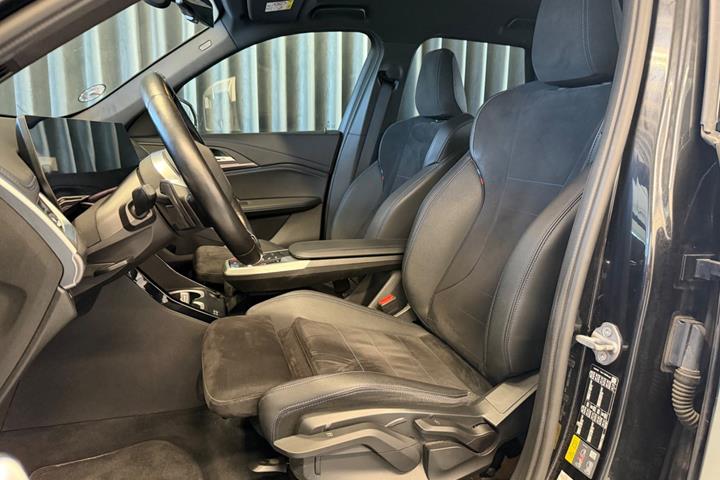 Sort BMW iX1 fra 2023