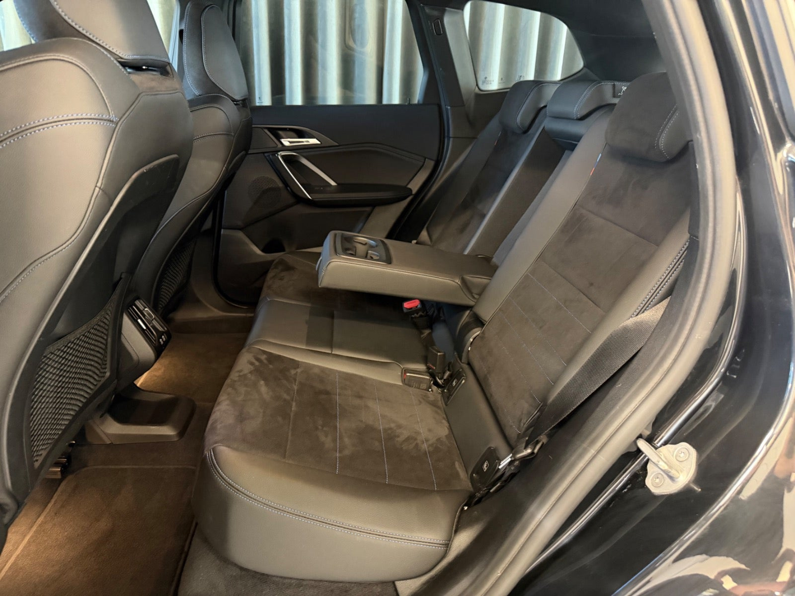 Sort BMW iX1 fra 2023