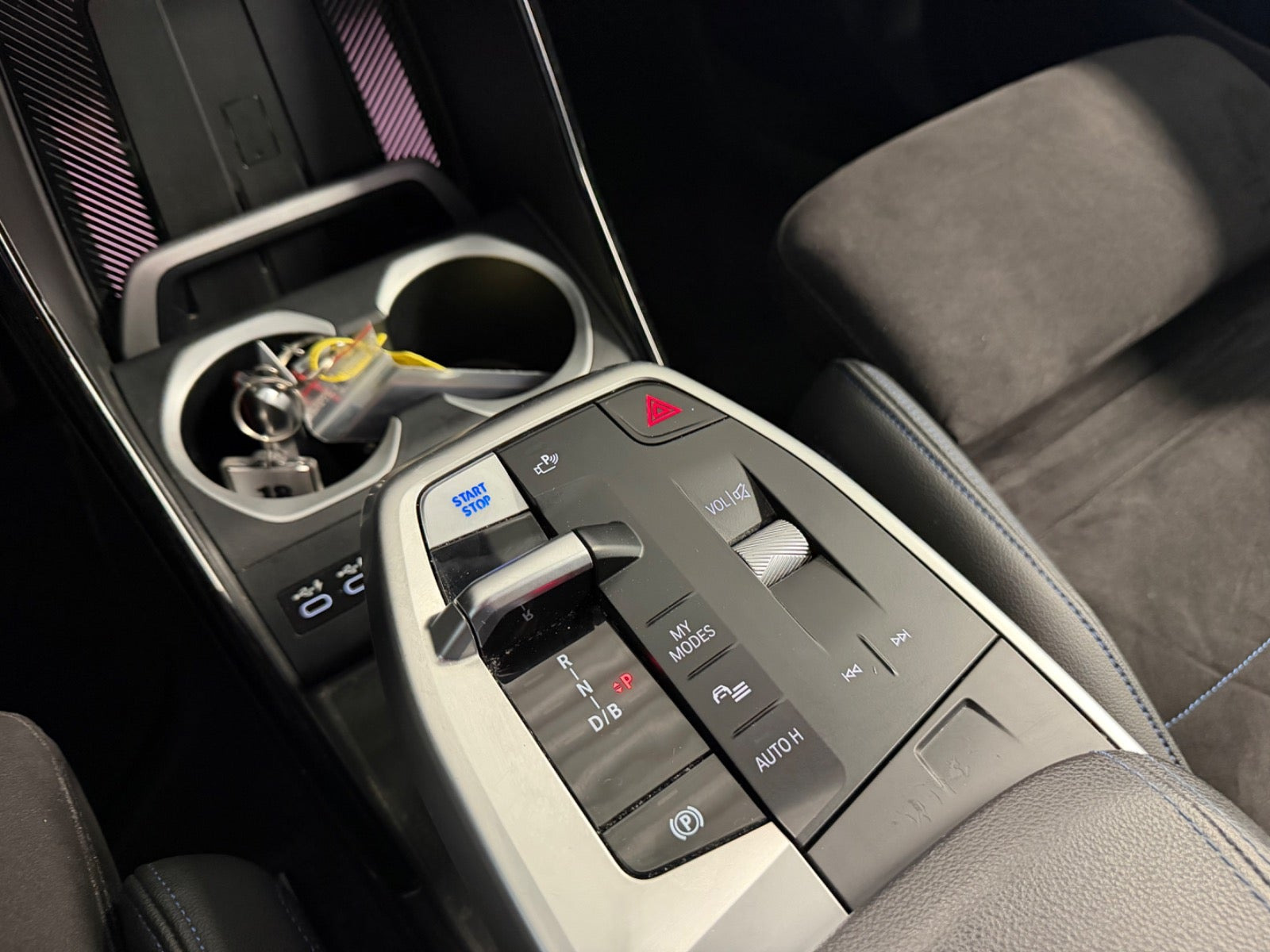 Sort BMW iX1 fra 2023