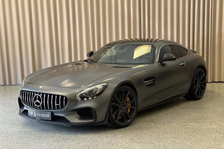 Grå Mercedes AMG GT S fra 2015