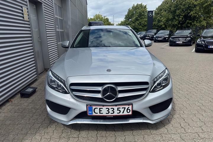 Sølv Mercedes C200 fra 2017