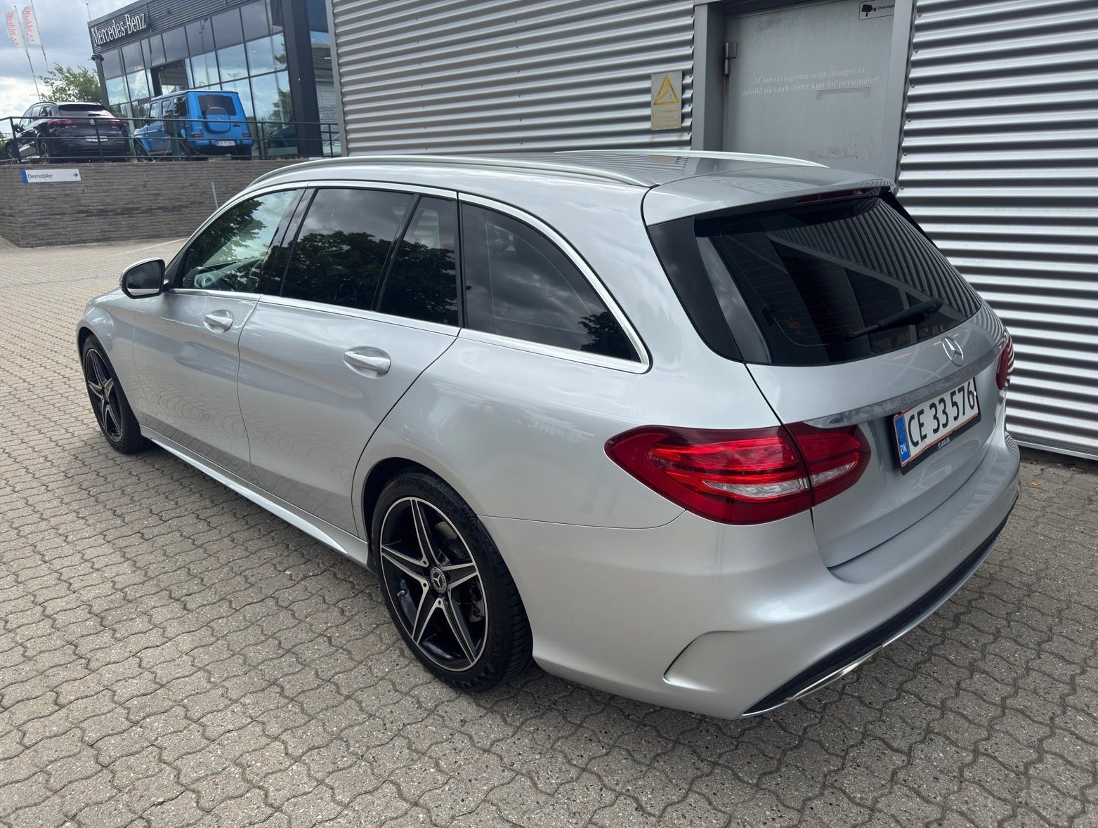 Sølv Mercedes C200 fra 2017