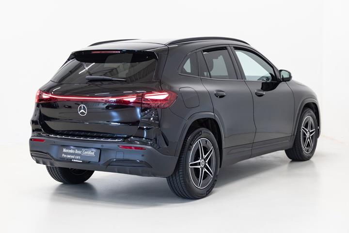 Sort Mercedes EQA250+ fra 2024