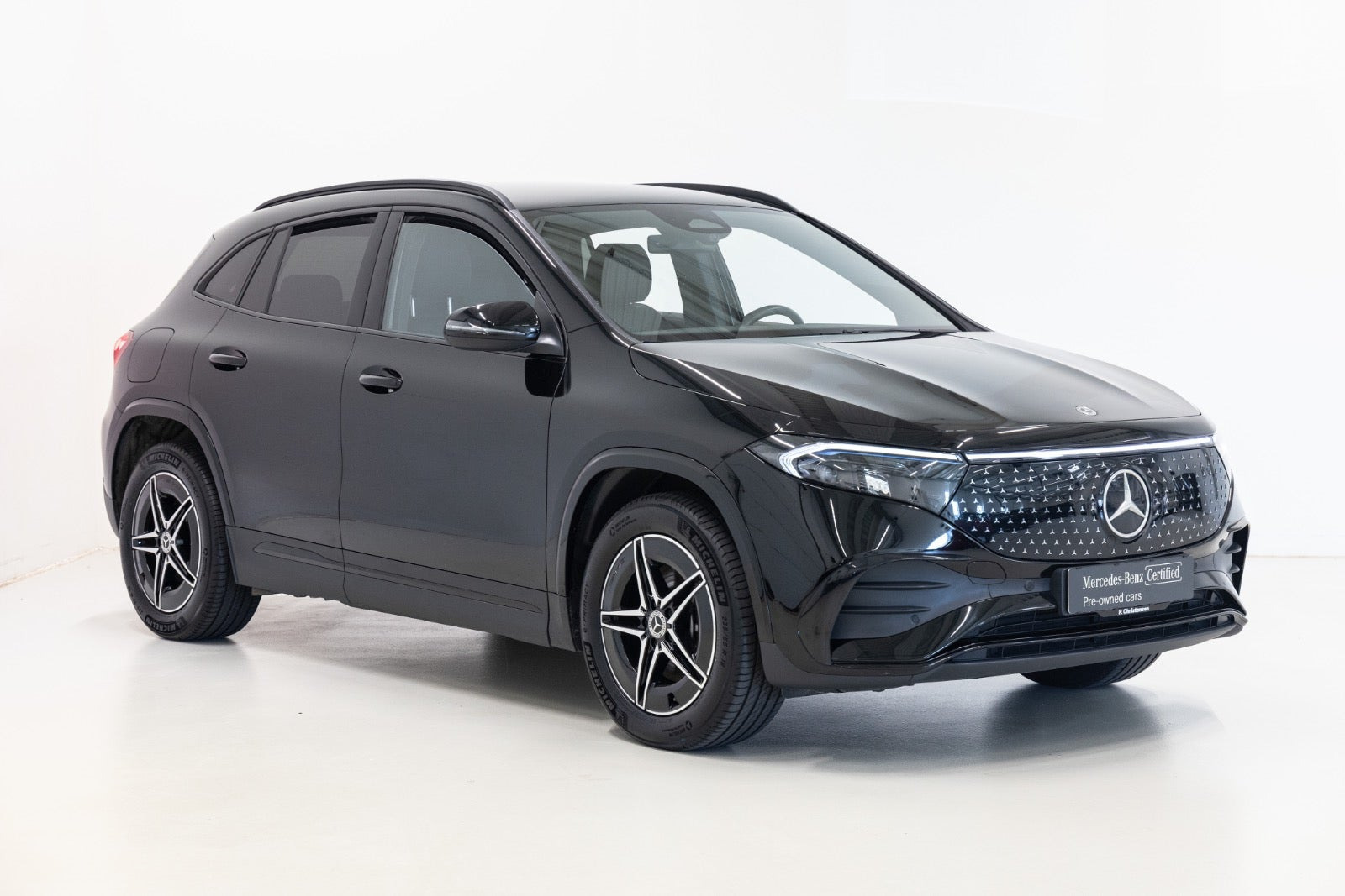 Sort Mercedes EQA250+ fra 2024