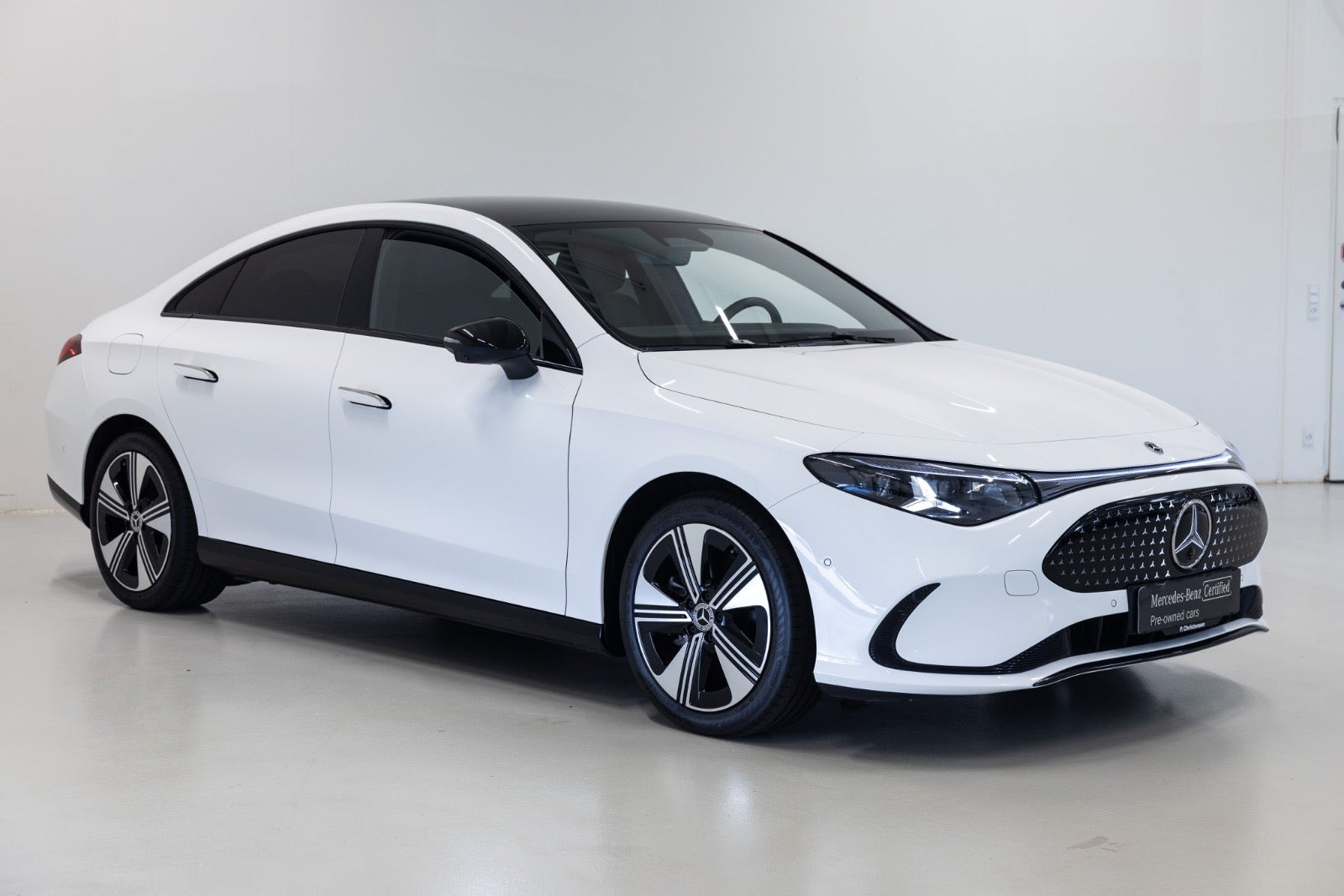 Hvid Mercedes CLA250+ fra 2025