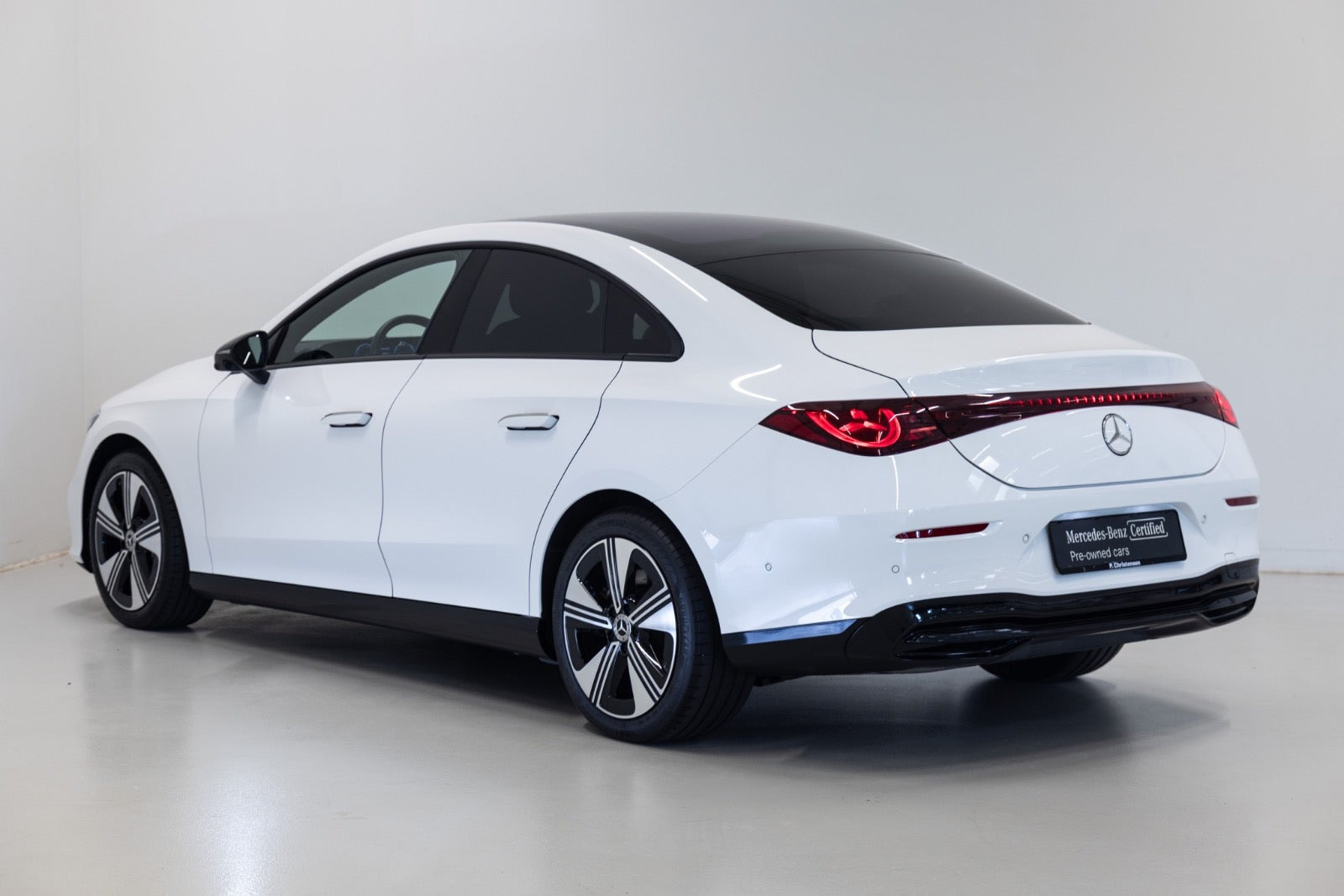 Hvid Mercedes CLA250+ fra 2025