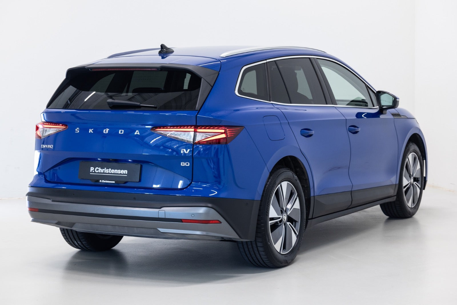 Blå Skoda Enyaq fra 2022
