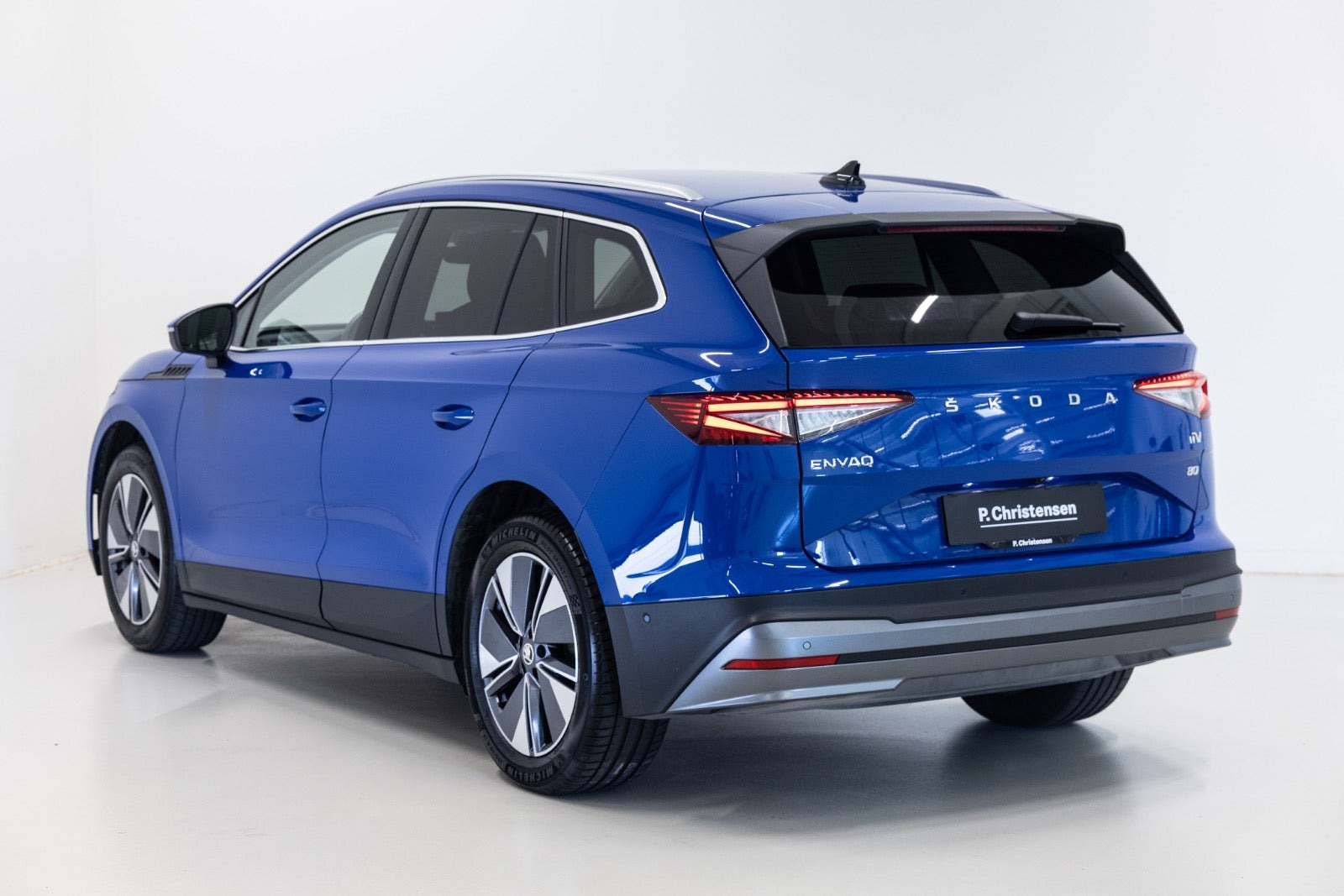 Blå Skoda Enyaq fra 2022