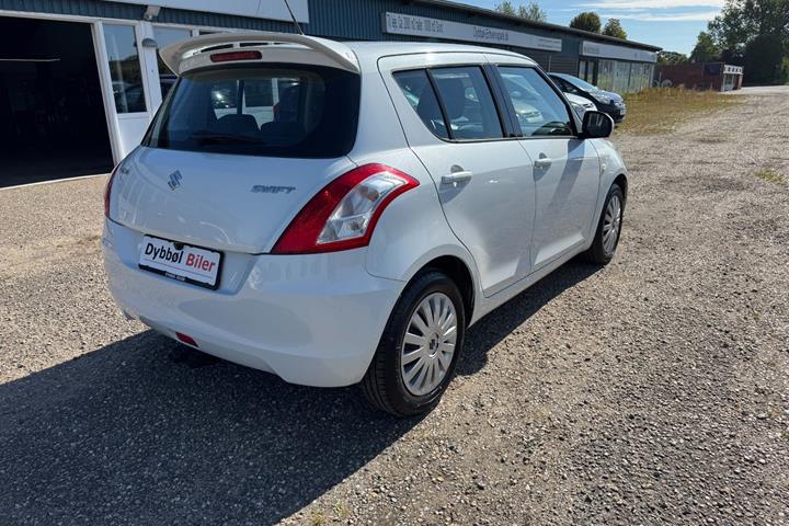 undefined Suzuki Swift fra 2011
