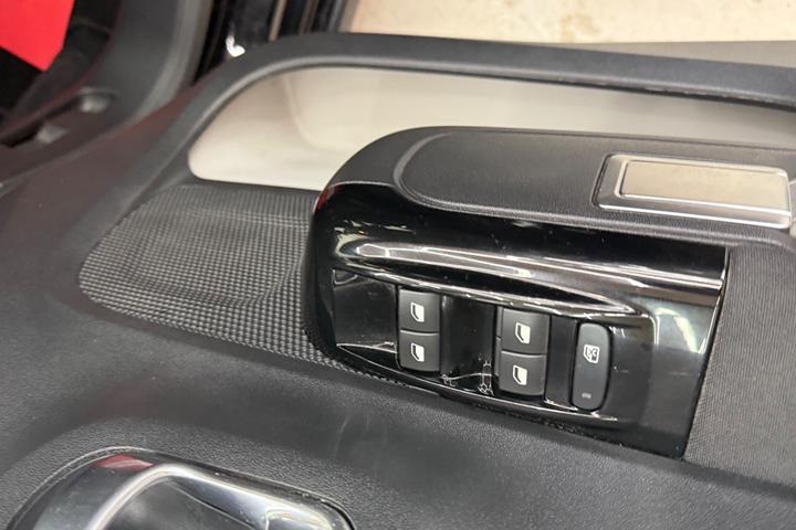 Sort Citroën C3 fra 2017