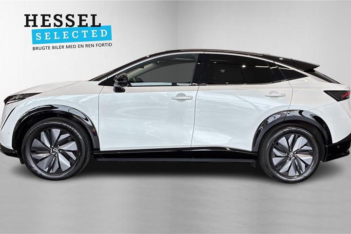 Hvid Nissan Ariya fra 2022