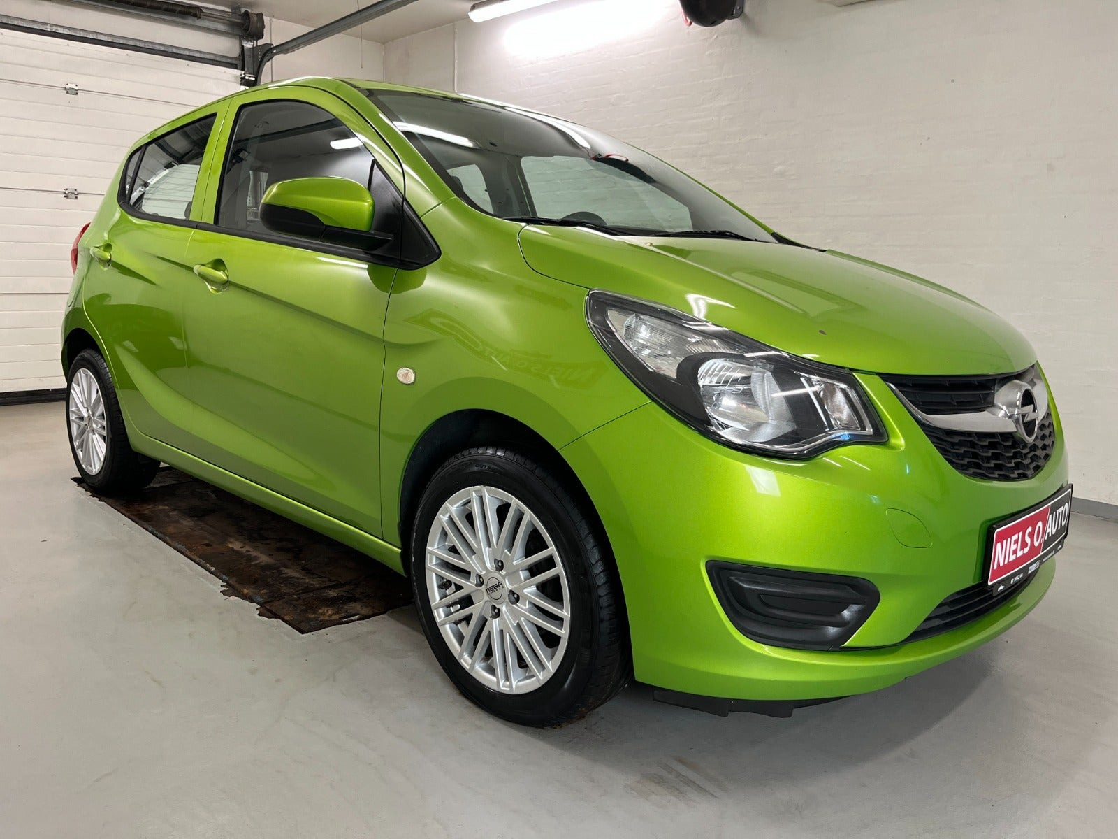Grøn Opel Karl fra 2016