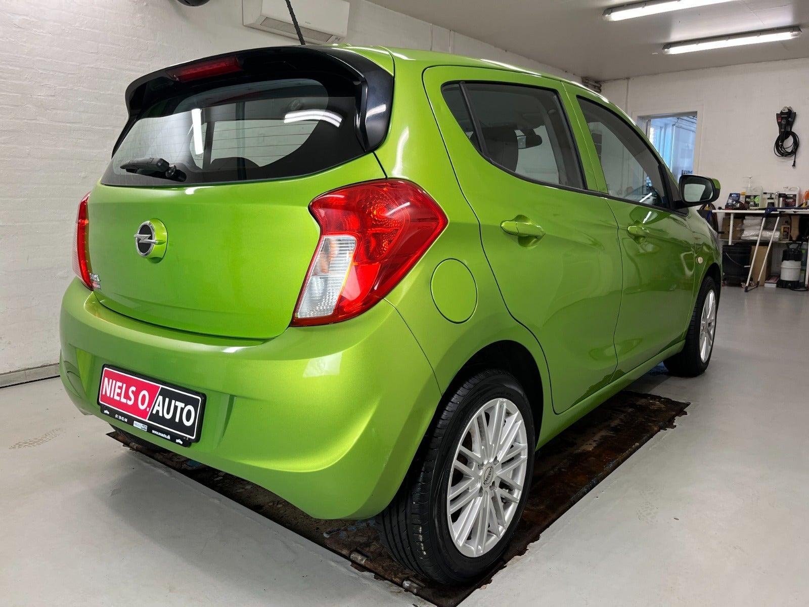 Grøn Opel Karl fra 2016