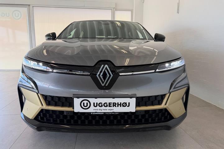 Grå Renault Megane E-Tech fra 2022