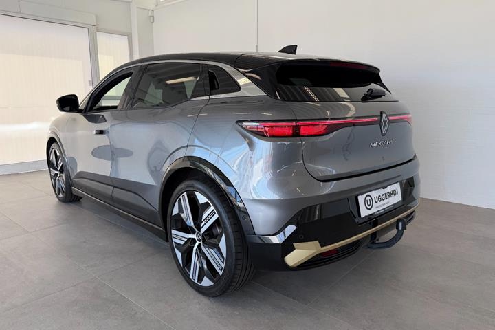 Grå Renault Megane E-Tech fra 2022