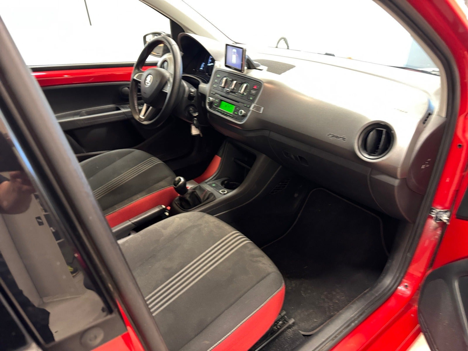 Rød Skoda Citigo fra 2014
