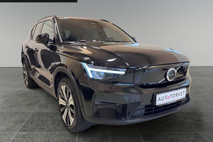 Sort Volvo XC40 fra 2023