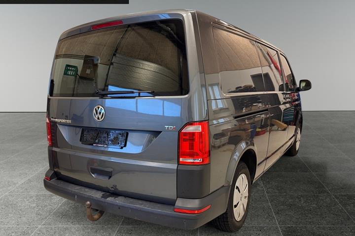Sort VW Transporter fra 2018