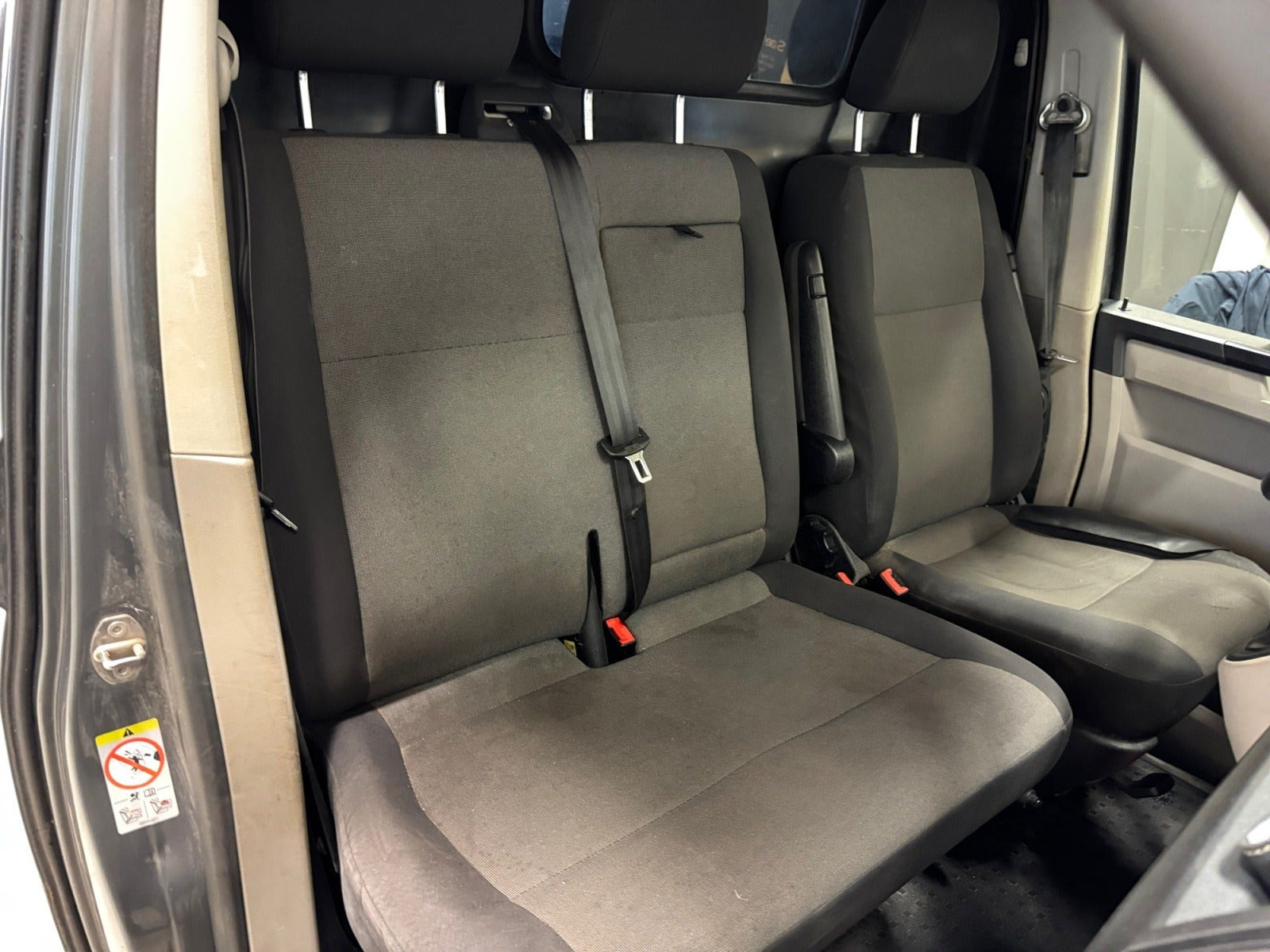 Sort VW Transporter fra 2018
