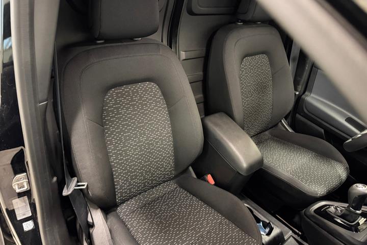 Sort Mercedes eCitan fra 2024