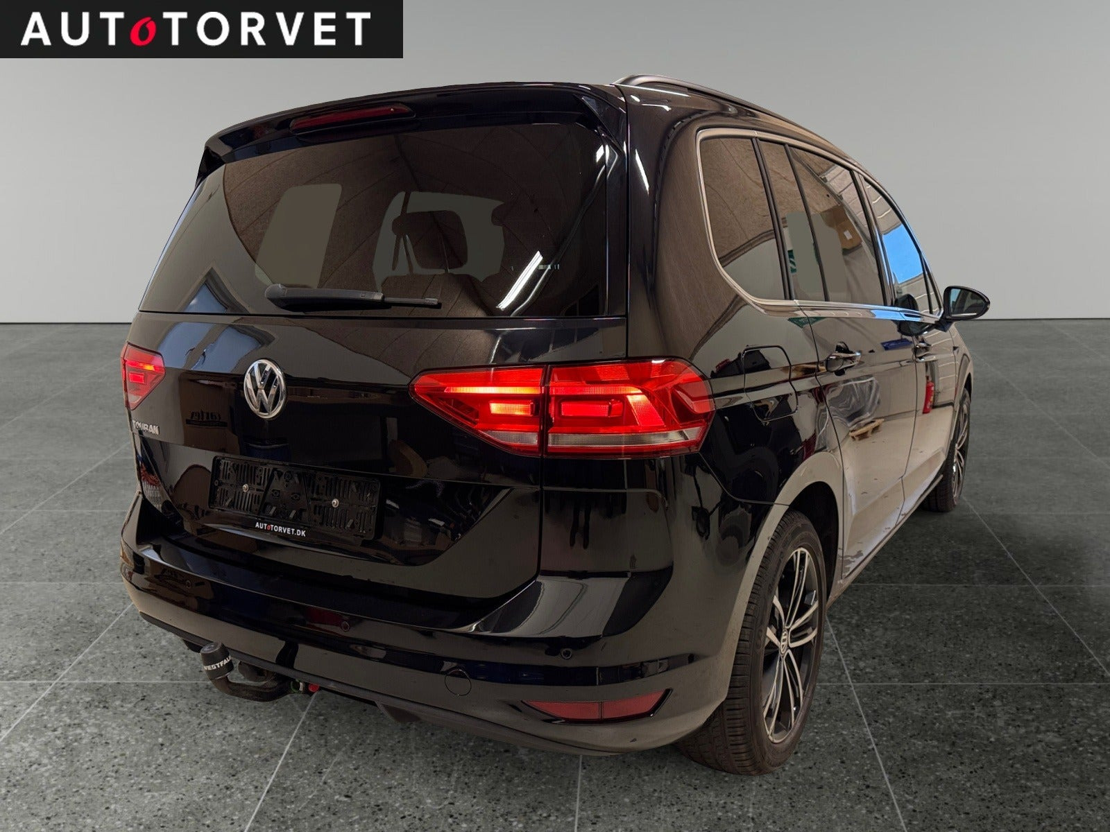 Sort VW Touran fra 2018