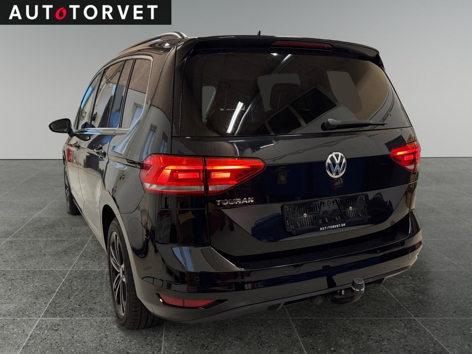 Sort VW Touran fra 2018