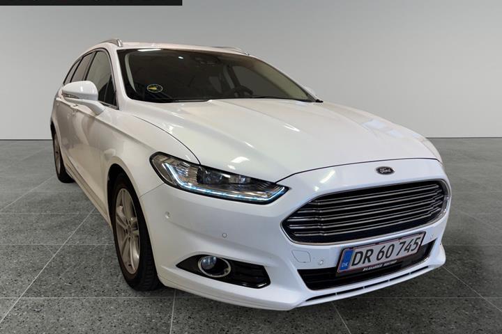 Hvid Ford Mondeo fra 2015