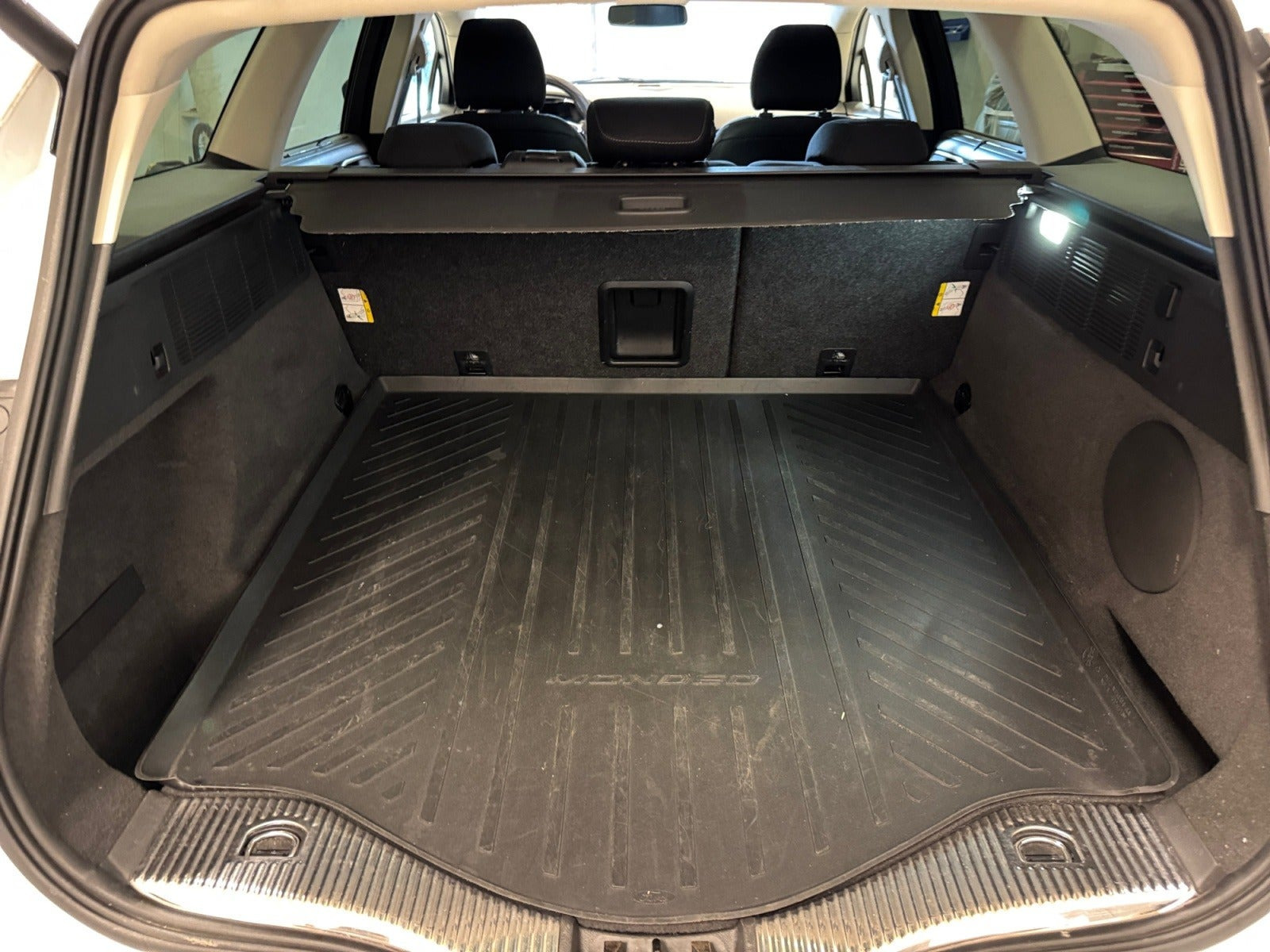 Hvid Ford Mondeo fra 2015