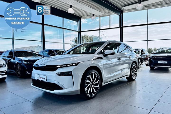 Hvid Skoda Enyaq fra 2026 set udefra