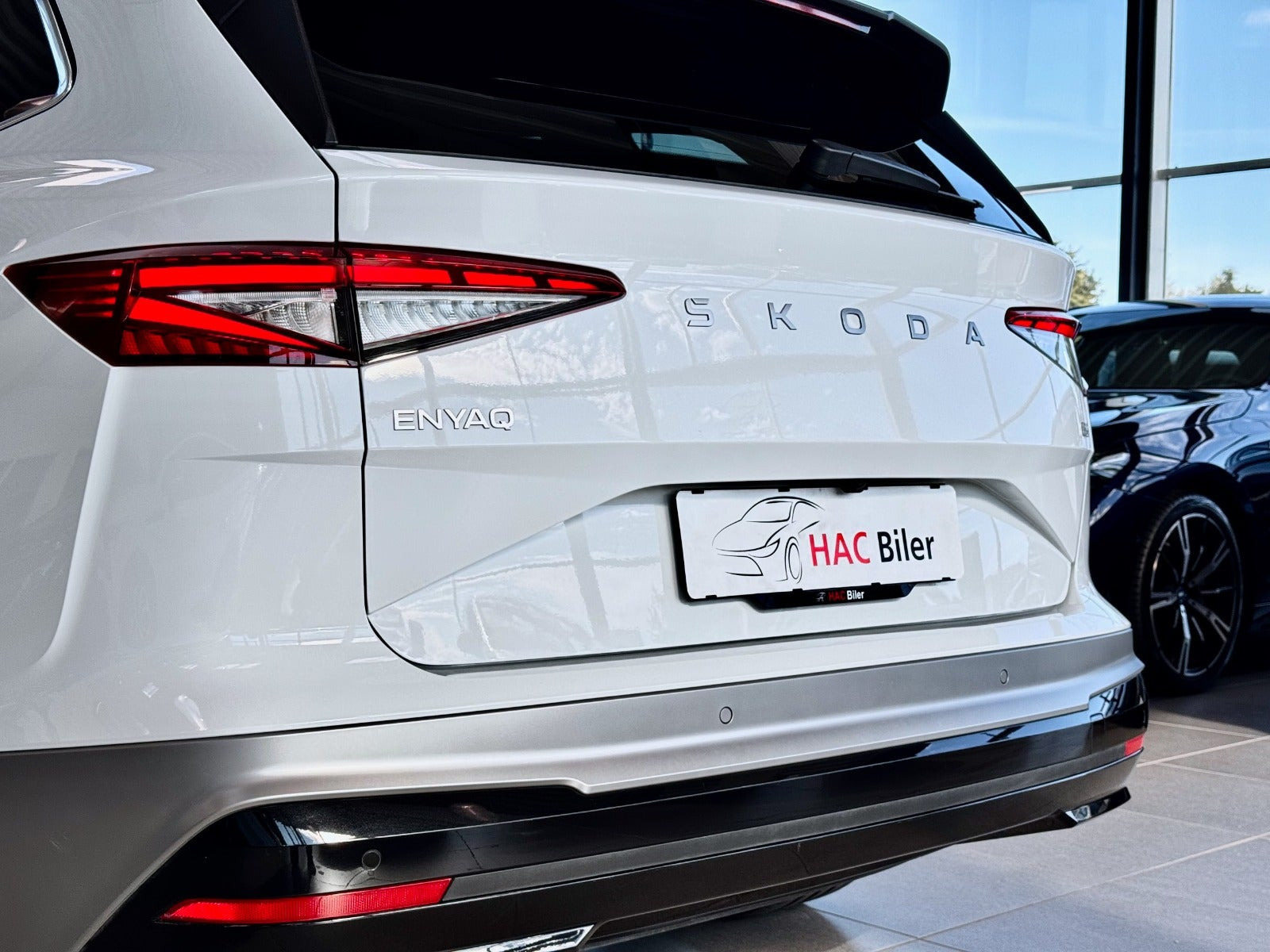 Hvid Skoda Enyaq fra 2026