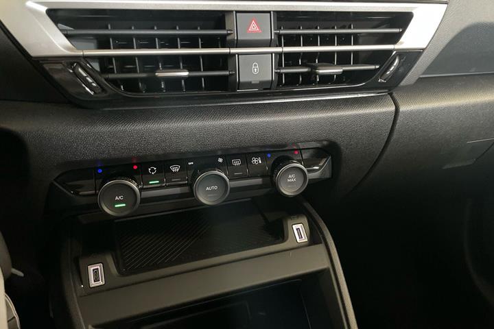 Sort Citroën ë-C4 fra 2024