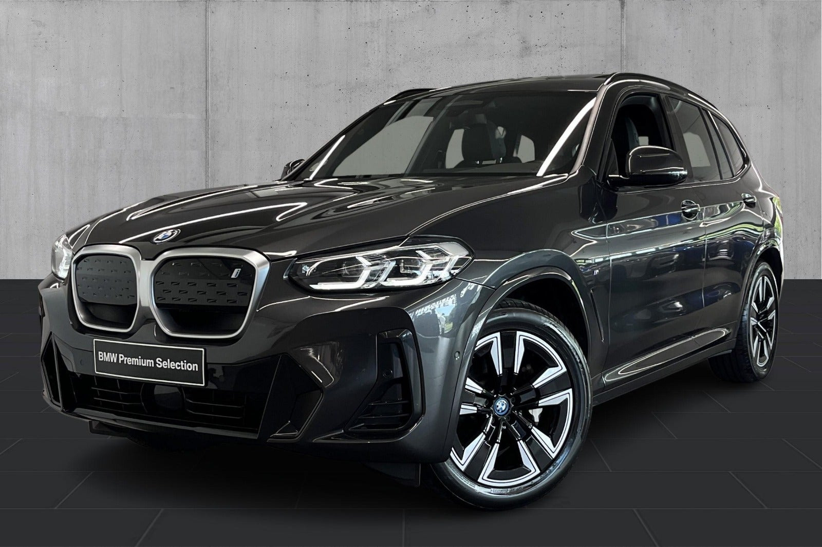 BMW iX3 Charged M-Sport