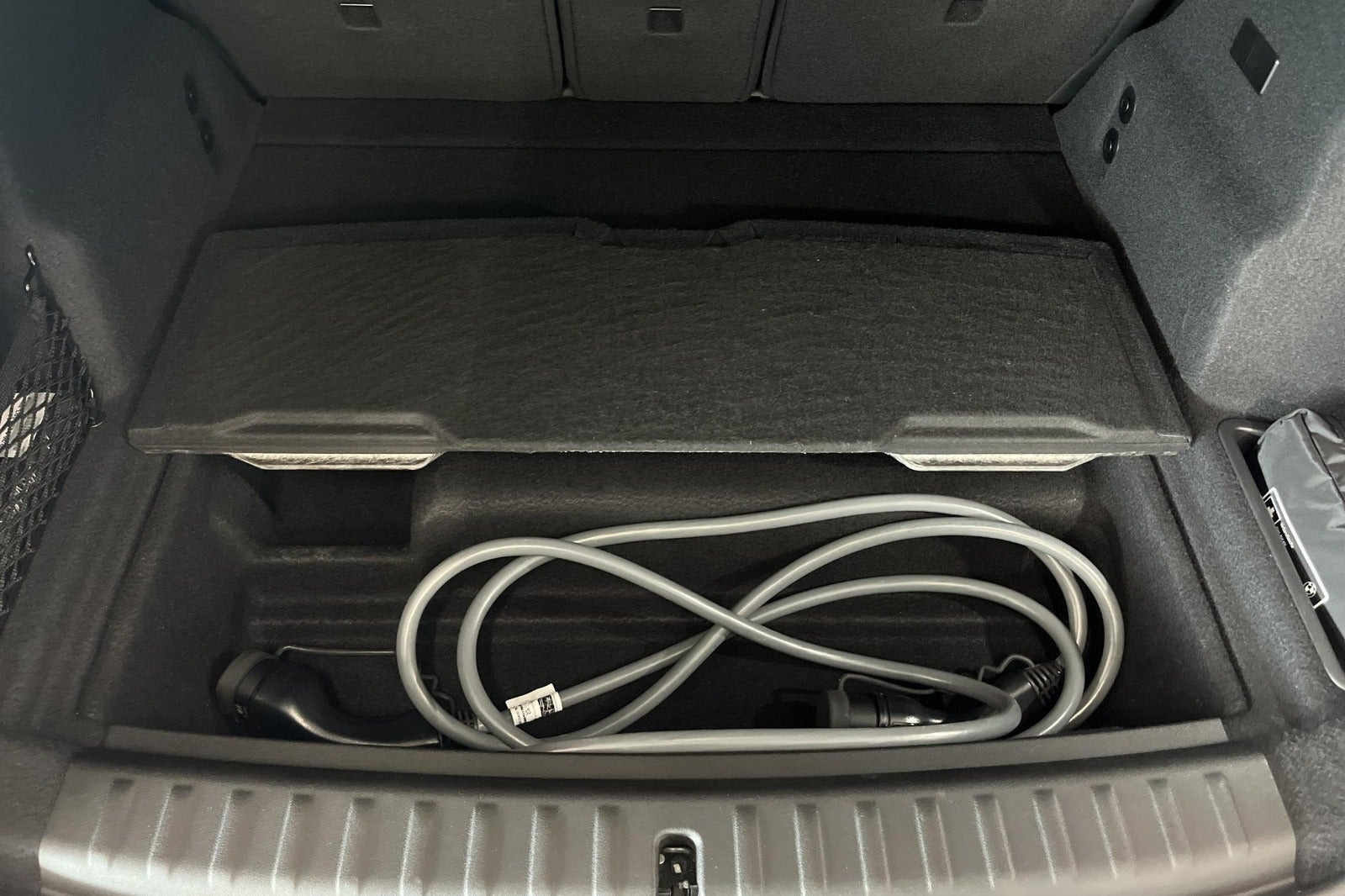 Hvid BMW iX1 fra 2024