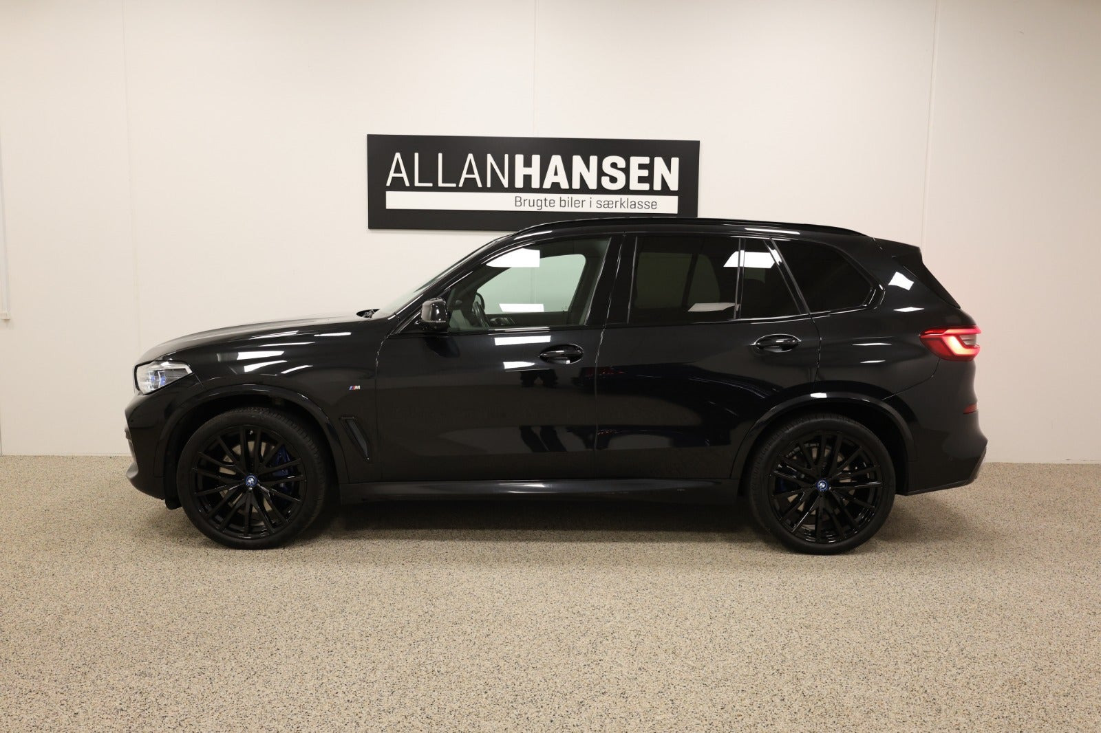 Sort BMW X5 fra 2019