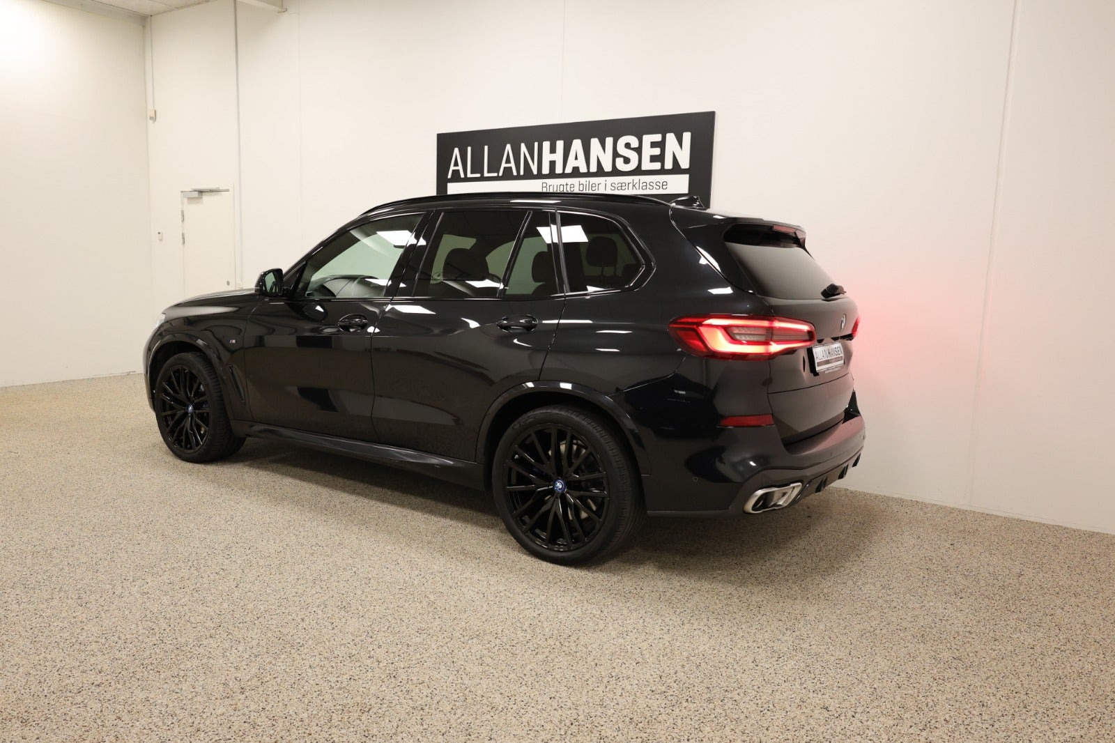 Sort BMW X5 fra 2019